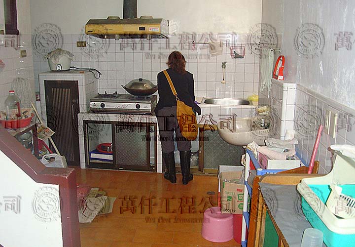 7/51 澎湖.馬公(顏公館)06 只有9.5坪大的內部尺寸，且無防火巷。