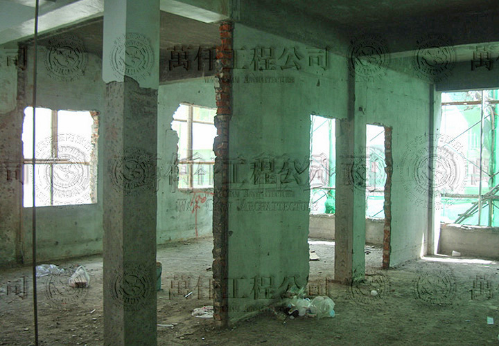 14/44 高雄.鼓山區(洪公館)13 二戶三樓拆除打牆完成。