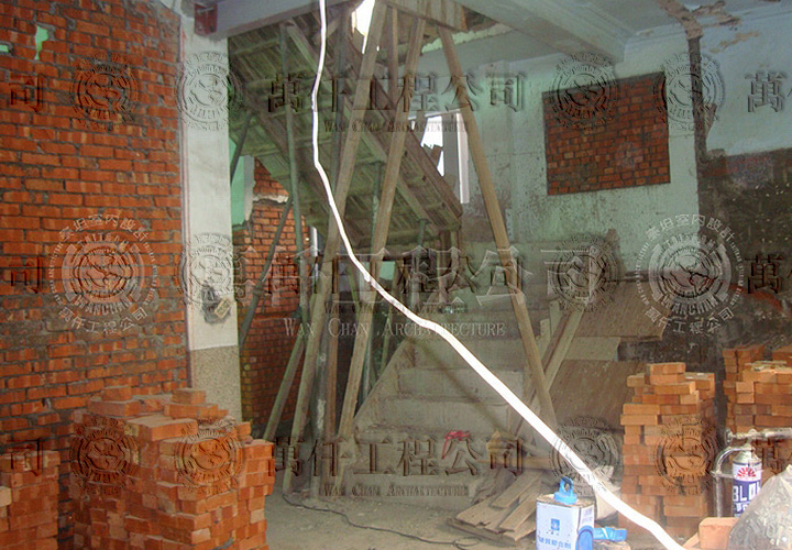 25/44 高雄.鼓山區(洪公館)24 三樓的工程進行中。(二樓板模工程)