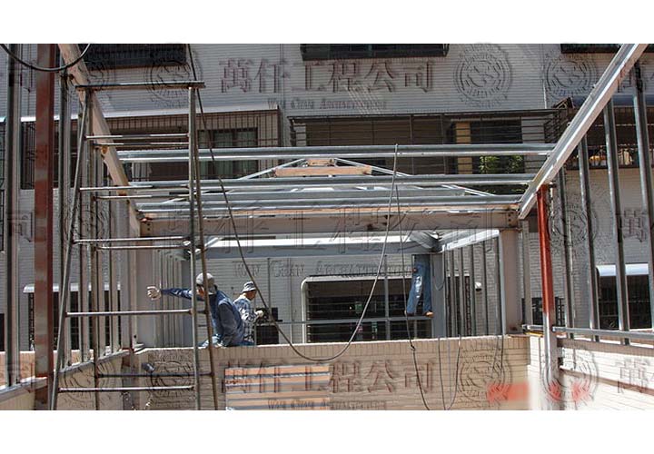 6/17 高雄.三民區(楊公館)05 鋼骨增建內部正面。