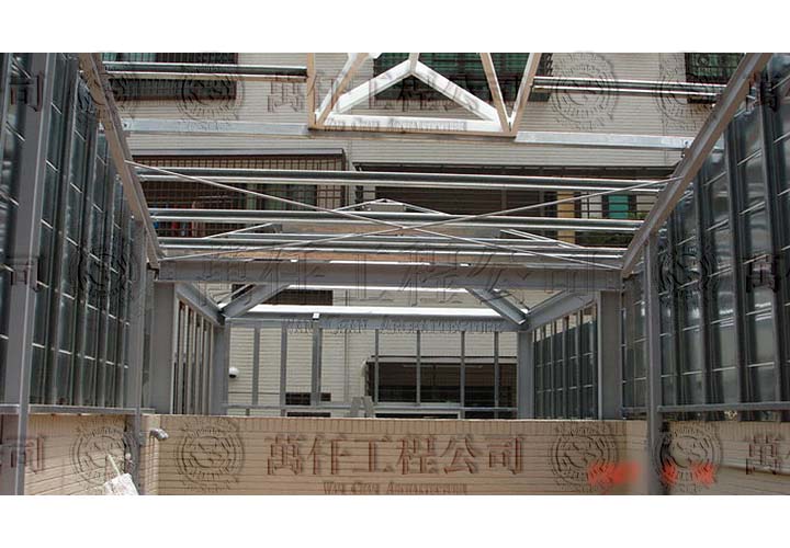 9/17 高雄.三民區(楊公館)08 外牆邊板鋪設中。