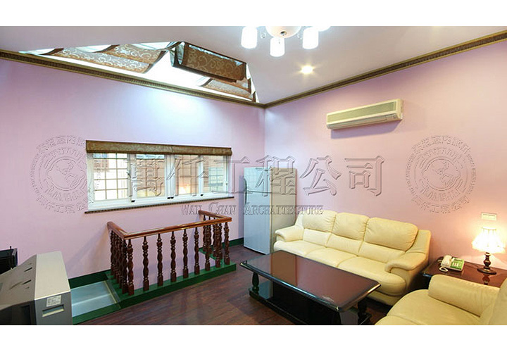 15/17 高雄.三民區(楊公館)14 露台增建後的「視聽室(起居空間)」採光佳、通風好。