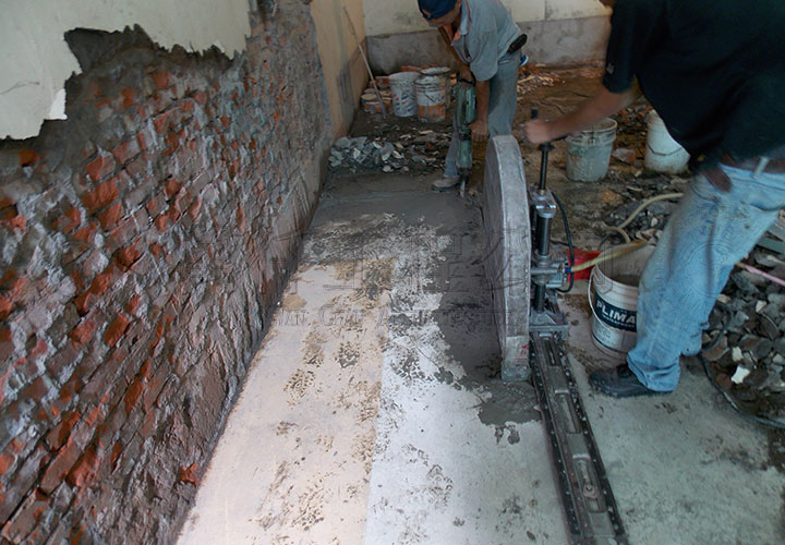 8/28 颱風過後，切割工程”開動”